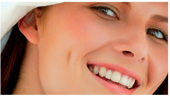 Argent colloïdal pour des dents blanches